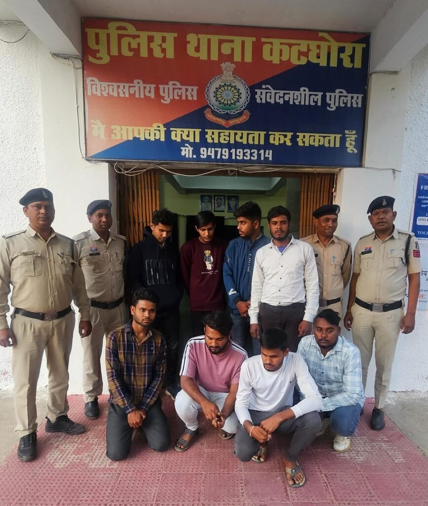 कोरबा पुलिस की बड़ी कार्रवाई: फर्जी सिम जारी करने वाले गिरोह का भंडाफोड़, 8 गिरफ्तार!