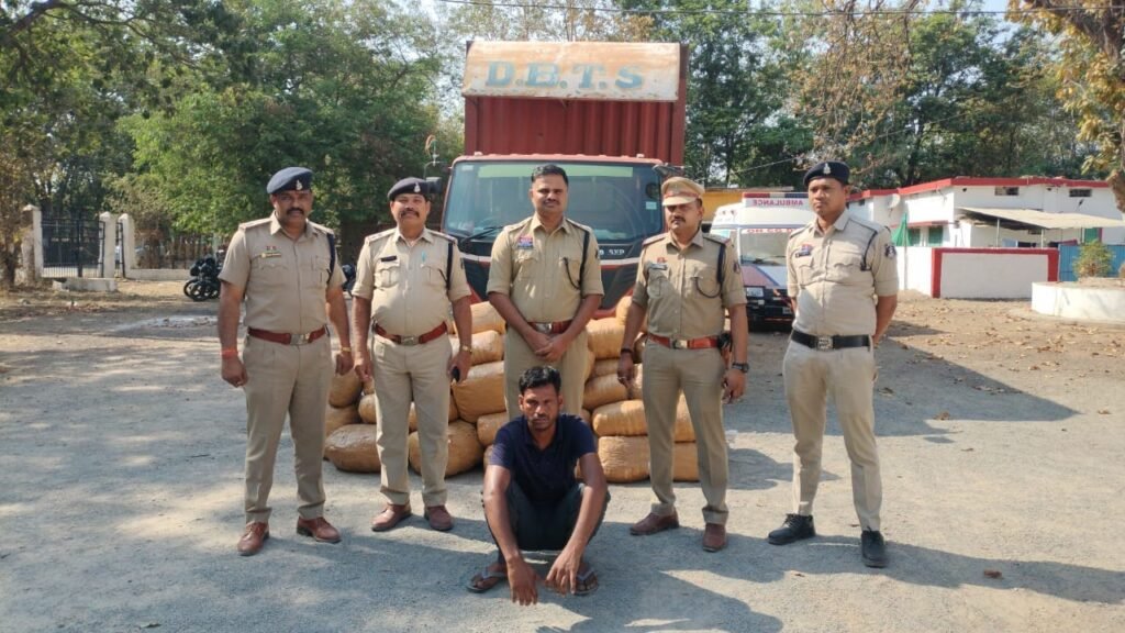कोरबा पुलिस की बड़ी कार्रवाई: 500 किलो गांजा जप्त, एक तस्कर गिरफ्तार