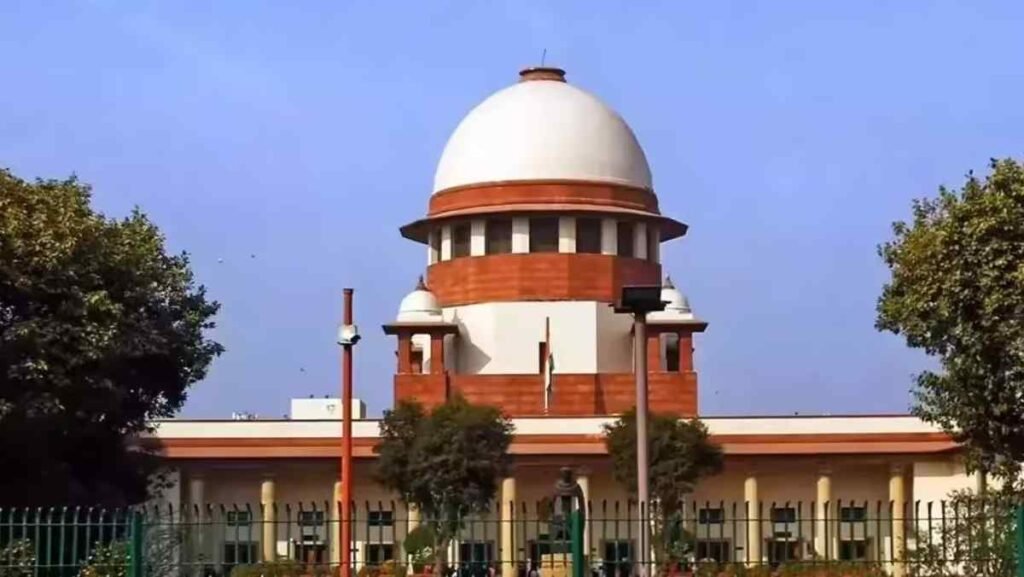 Supreme Court : महंगे निजी स्कूलों में गरीब बच्चों को मिलेगा मुफ्त दाखिला