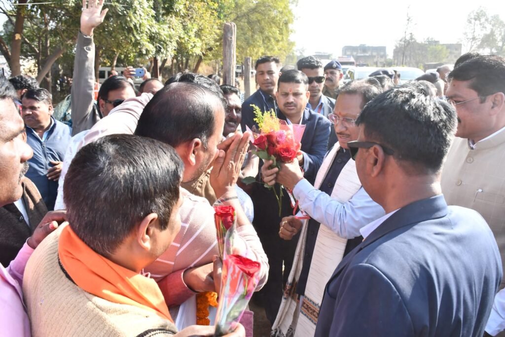 मुख्यमंत्री श्री विष्णु देव साय का कोरबा आगमन, हेलीपेड पर हुआ भव्य स्वागत*