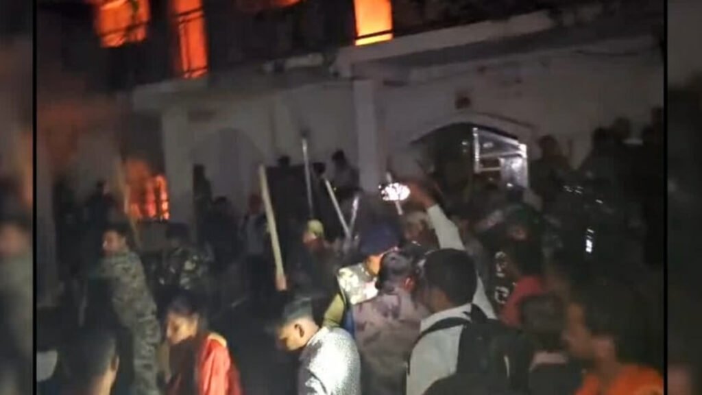 CG NEWS : राजिम हिंसा मामला’ फिंगेश्वर में तनाव बरकरार, मुख्य आरोपी आरिफ समेत 3 गिरफ्तार