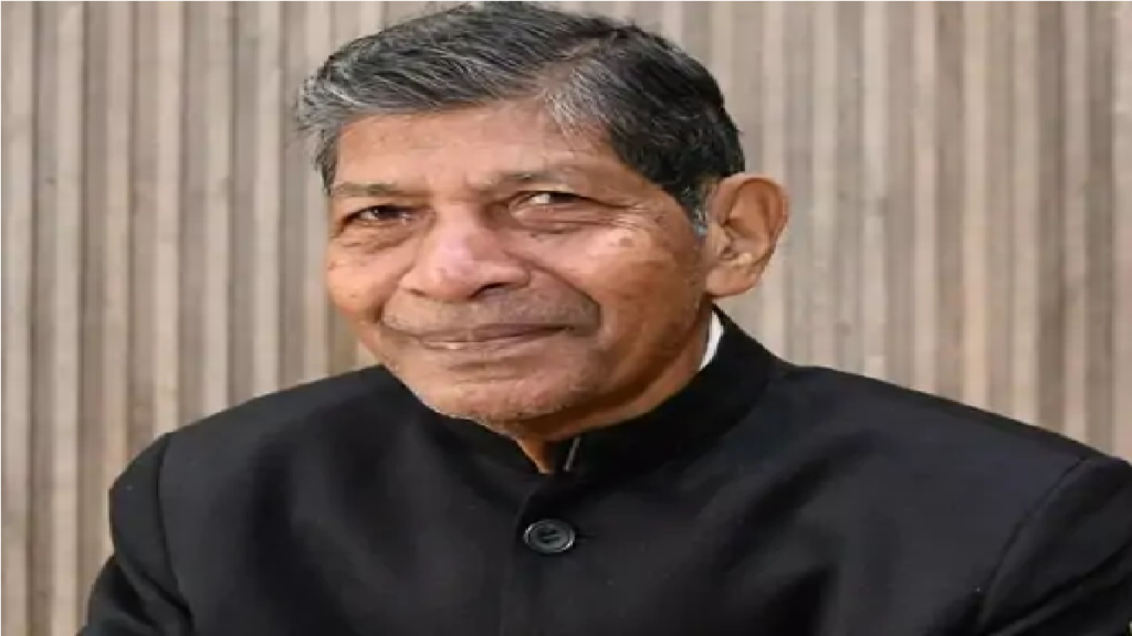 Korba Land Row : कोरबा में जमीन के कागजों में हेराफेरी का मामला पहुंचा सड़क पर Korba Land Row