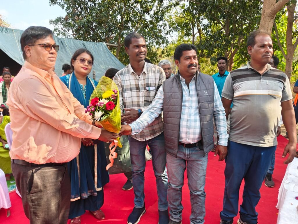 ग्रामीण विद्युतीकरण को नई दिशा देने पहुंचे सीएसपीडीसीएल प्रबंध निदेशक