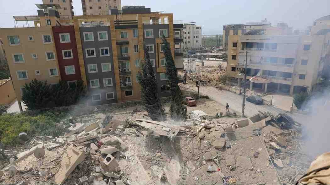 Donald Trump Iran Deadline : ईरान वॉर अपडेट , तेहरान के आसमान से बरसी मौत, 13 लोगों की जान गई; ट्रंप की समय-सीमा खत्म होने का इंतजार Donald Trump Iran Deadline