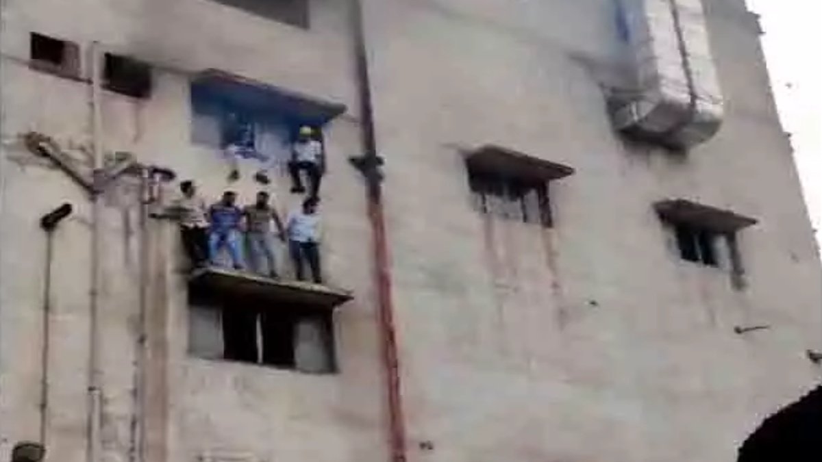 Steel Plant Accident : स्टील प्लांट में टर्बाइन ब्लास्ट से मची तबाही’ आग के बीच मौत से जूझते कर्मचारी, 7 घायल