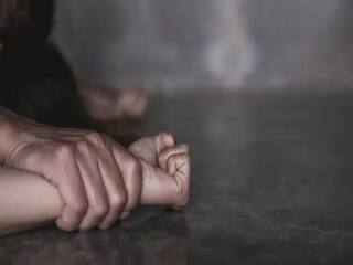 CG Crime News : भरोसे की हुई हत्या , मां-बाप की अनुपस्थिति में नाना ने मासूम नातिन के साथ किया दुष्कर्म