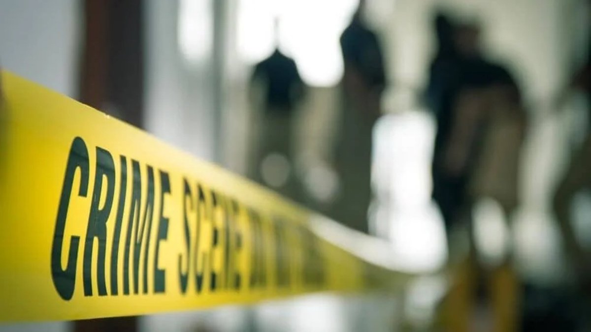 CG CRIME : घरेलू विवाद ने लिया खौफनाक रूप, आरोपी घटनास्थल पर ही बैठा रहा