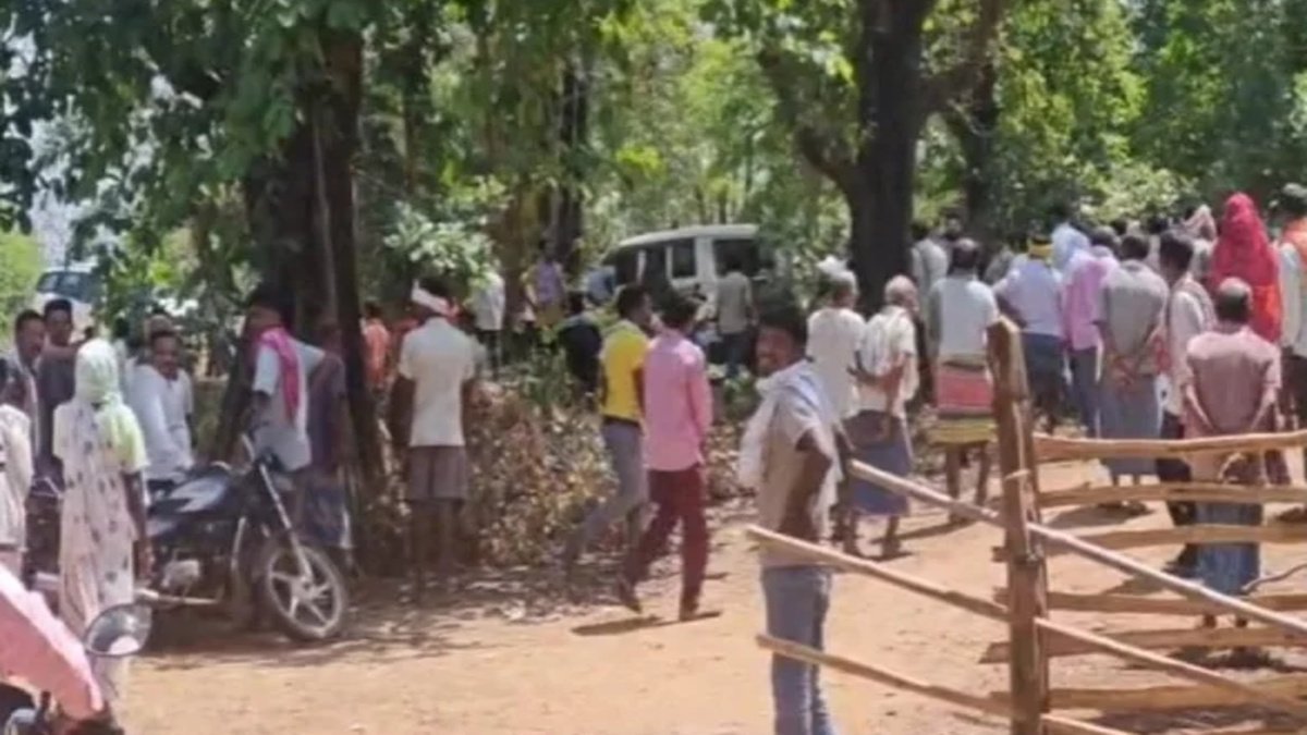 CG NEWS : अंतिम संस्कार पर विवाद, पुलिस ने संभाली स्थिति