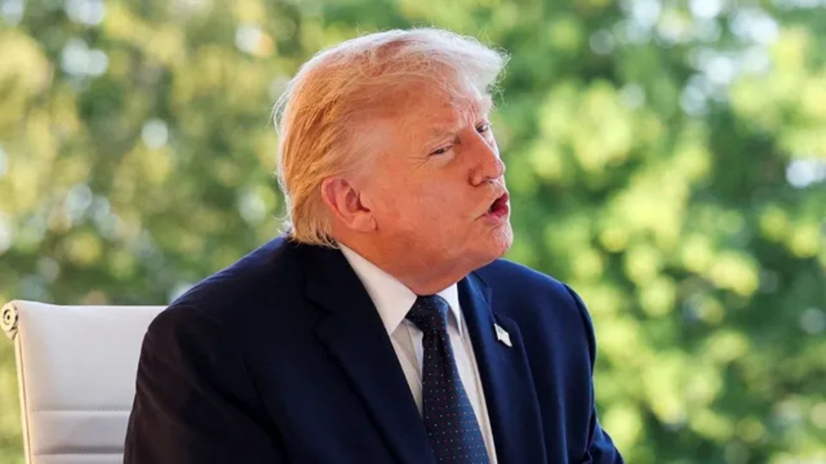 US-Iran’ शांति समझौते पर नया विवाद, ट्रंप ने 300 अरब डॉलर के दावे को बताया झूठ