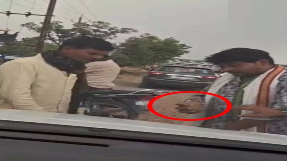 CG NEWS : कार-बाइक टक्कर ने लिया विवाद का रूप, पुलिस ने दो आरोपियों को दबोचा