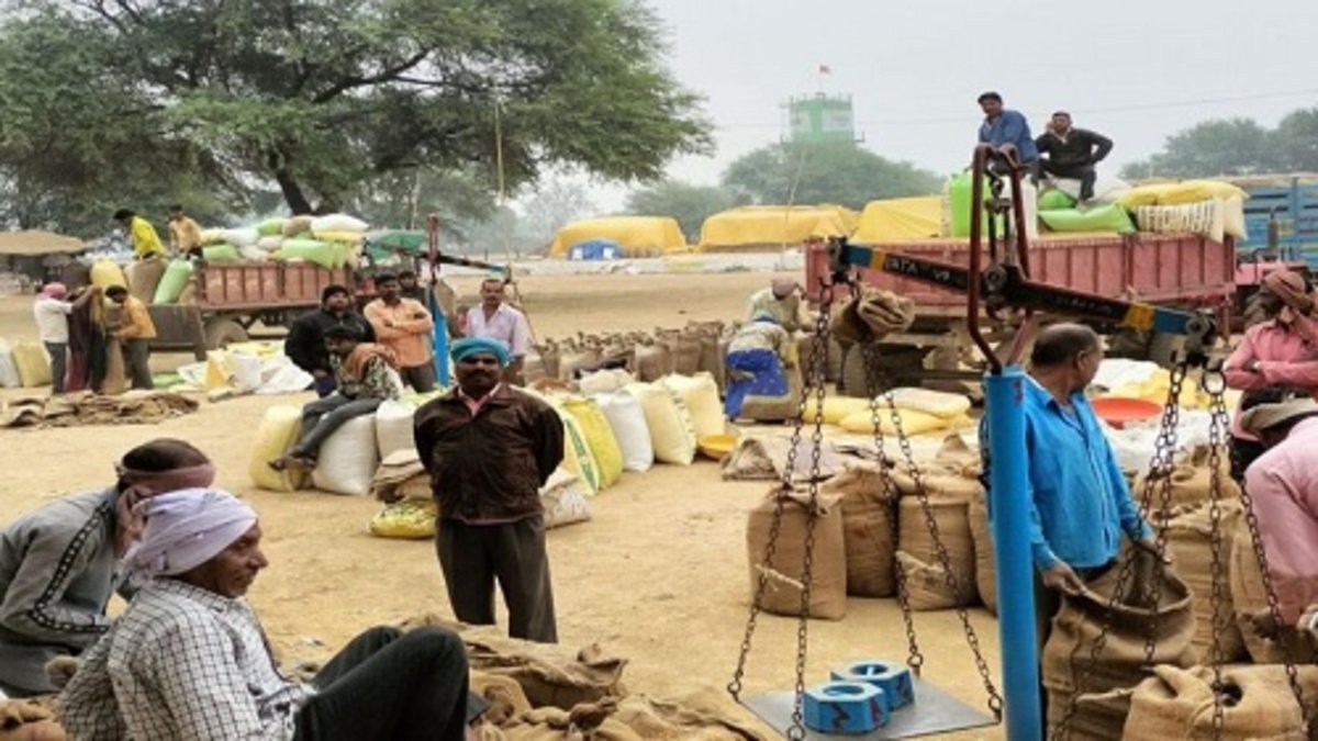 CG News : छत्तीसगढ़ में धान खरीदी व्यवस्था होगी मजबूत, हर केंद्र को 10 लाख की राशि से मिलेंगी नई सुविधाएं