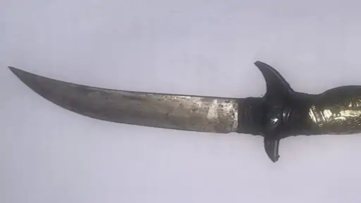 Korba Crime News : कोरबा में पुलिस की बड़ी कार्रवाई’ धारदार हथियार के साथ 2 आरोपी गिरफ्तार, आर्म्स एक्ट के तहत भेजे गए जेल