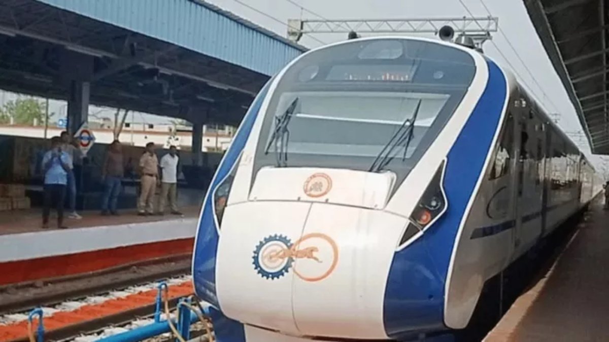 Indian Railways : वंदे भारत ने रचा नया इतिहास, ग्रीन कॉरिडोर के जरिए रिकॉर्ड समय में हार्ट पहुंचा, सफल हुआ ट्रांसप्लांट मिशन