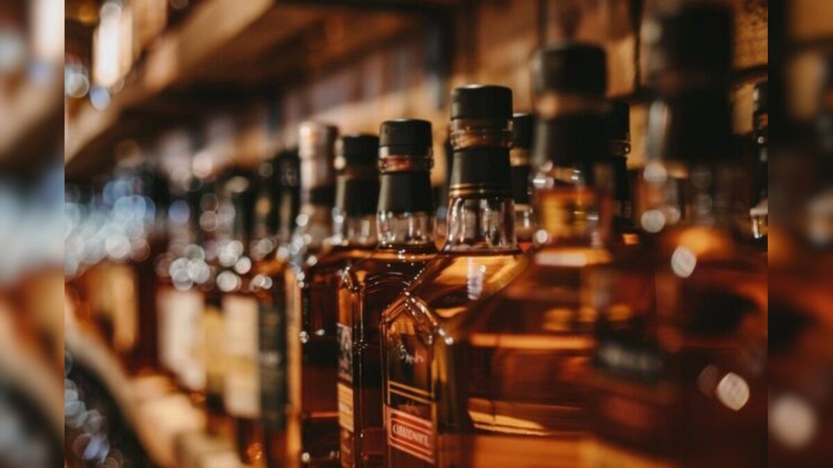 CG Liquor Scam : शराब घोटाले में जांच का दायरा बढ़ा, भिलाई में EOW की छापेमारी से मचा हड़कंप
