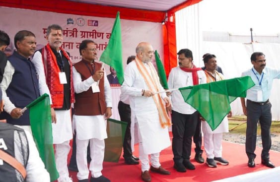 दुर्गम राहों से विकास के रास्ते तक छत्तीसगढ़ की मुख्यमंत्री ग्रामीण बस योजना